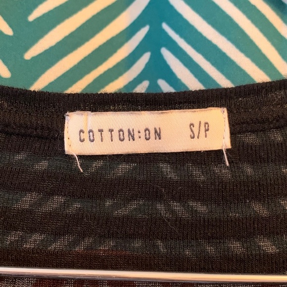 Black Striped Crop Top - Picture 2 of 4